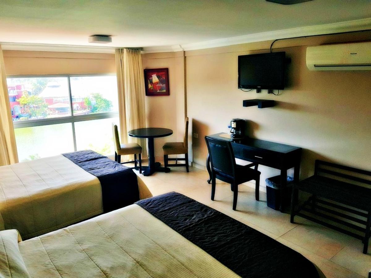 Hotel Graham Виляермоса Екстериор снимка