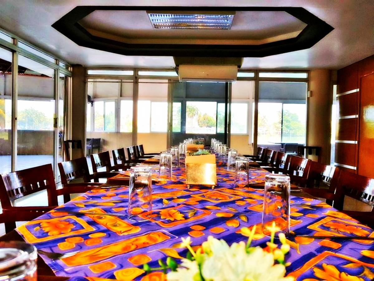 Hotel Graham Виляермоса Екстериор снимка