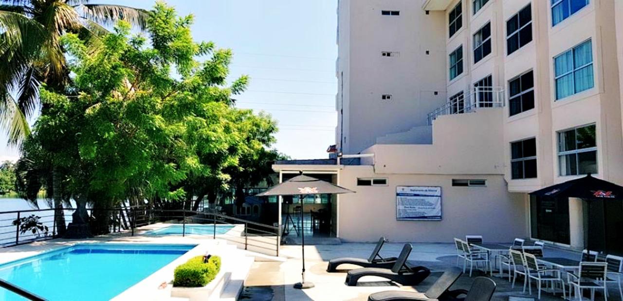 Hotel Graham Виляермоса Екстериор снимка